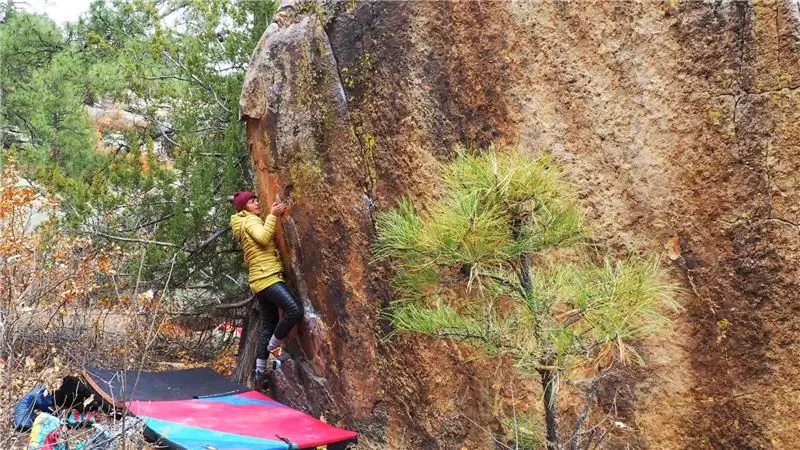 Пуховые брюки The Mountain Hardwear Ghost Whisperer