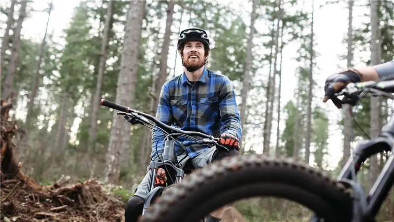 Вам следует обратиться в велосипедную клинику