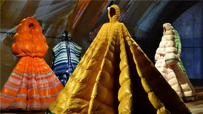 Moncler делает спальные мешки модными