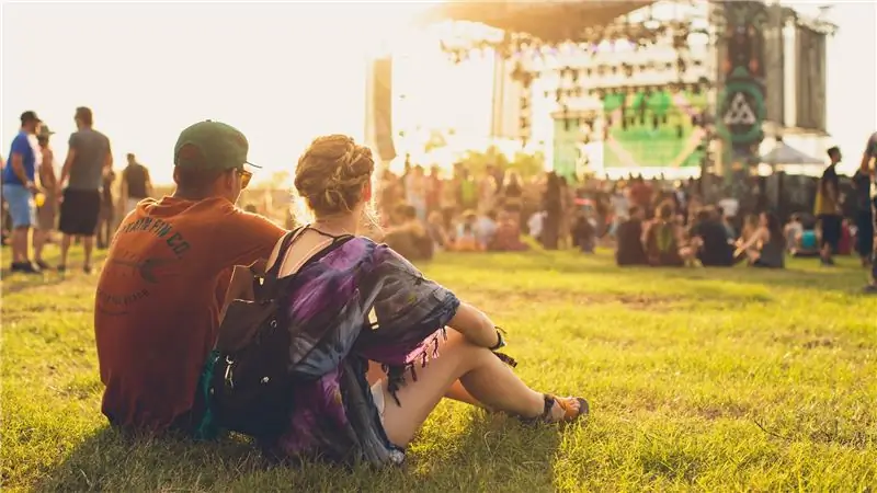 Лето - сезон сандалий