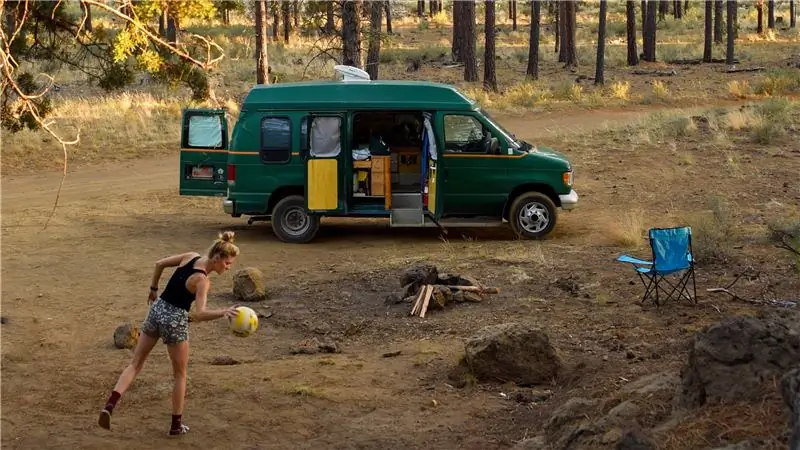 Эти хаки со снаряжением помогли мне пройти 30 000-мильную поездку
