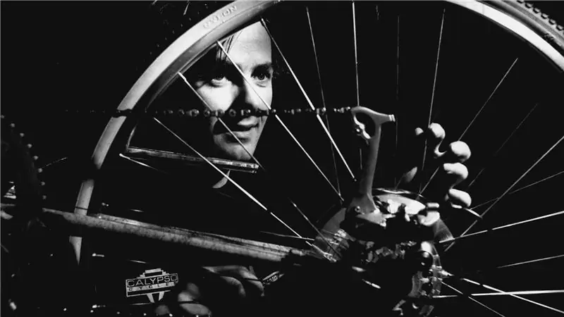 Кому вообще нужен электронный сдвиг?