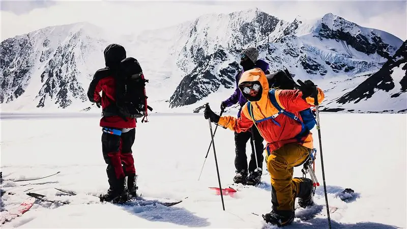 Пленки Стокса очень белые. Две новые записи пытаются изменить это
