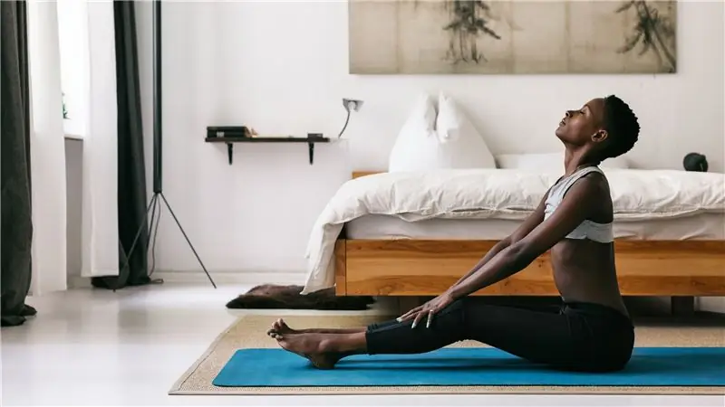 12 тренировок, которые можно выполнять дома