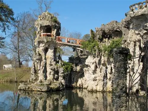 Пикник в парке Майолан