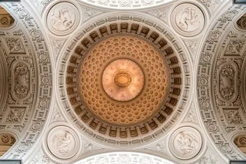 10 самых красивых потолков в мире