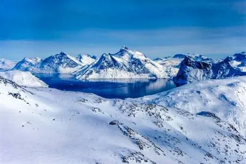 Пришло время посетить Гренландию, прежде чем она растает навсегда