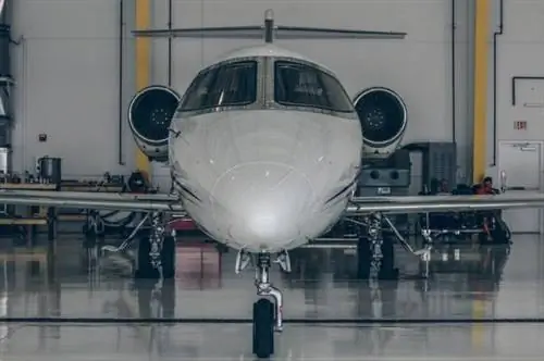 Новое приложение JetSmarter - Uber для частных самолетов