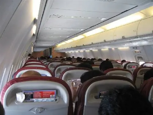 Индийцы «летают» всего за один доллар