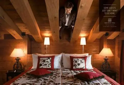 Что за книга?' 5 забавных, противоречивых или просто случайных рекламных объявлений о путешествиях