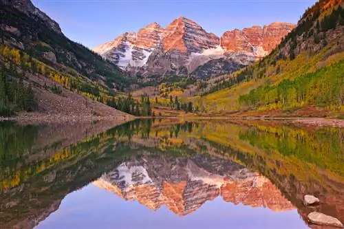 Восход солнца в Maroon Bells