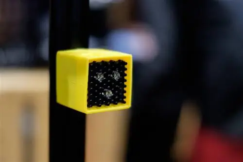 Lume Cube, прикрепленный к осветительной стойке