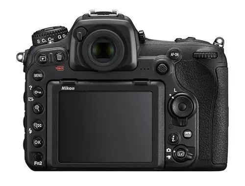 Никон Д500 сзади