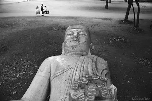 9. Кьяу-Кьяу-Винн_Падший Будда_Мандалай-Бирма