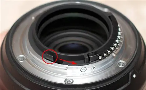 Объектив Nikon G с открытой диафрагмой