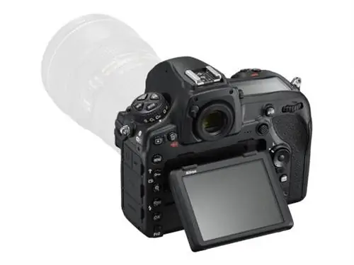 Поворотный ЖК-экран Nikon D850