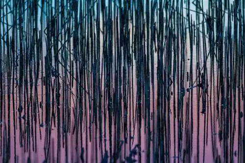 Повторяющийся узор из вертикальных линий