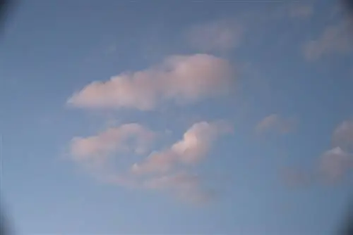 Фотография неба с темными углами