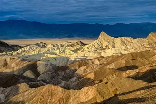 Это изображение Забриски-Пойнт было снято в режиме приоритета диафрагмы. Знание всех режимов камеры важно для того, чтобы максимально эффективно использовать возможности вашего фотоаппарата и получить наилучшую экспозицию.