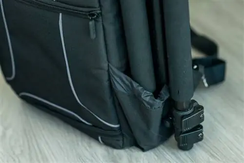 Сумка-штатив USA Gear S17 Camera Backpack