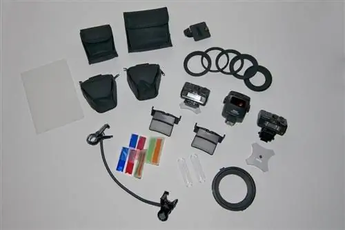 Содержимое комплекта освещения Nikon R1C1