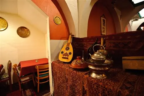 Nikon 16-35mm f4.0 VR Интерьер ресторана