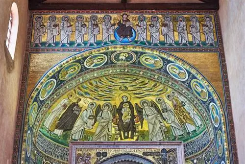 5. Епископский комплекс Евфразиевой базилики.