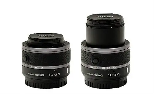 Nikon 1 10-30mm в разложенном и разложенном виде