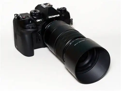 OM-Systems 90mm f:3.5 макро IS PRO на камере OM-System Olympus OM-1 Micro Four Thirds