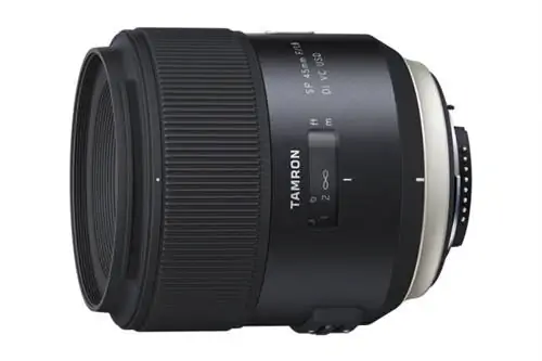 Tamron SP 45mm f/1.8 Di VC USD