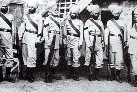 21 против 10000 - битва при Сарагари