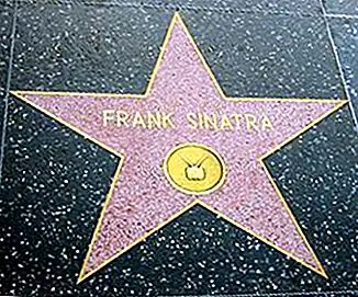 73-летняя Фрэнк Синатра была первоначально предложена ведущая роль в Die Hard