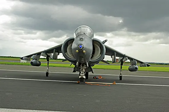 Харриер Джет, Пепси и Джон Леонард