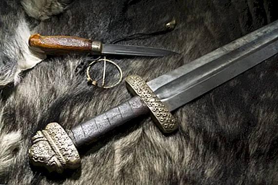 Историческая дефекация: любопытный случай Lloyds Bank Turd