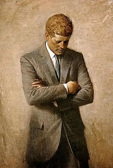 До того, как он был президентом, JFK был автором бестселлеров и выиграл премию Пулитцера