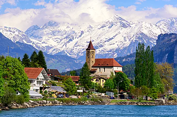 Полые горы и взрывающиеся мосты, как Швейцария осталась нейтральной с Первой мировой и Второй мировой войной