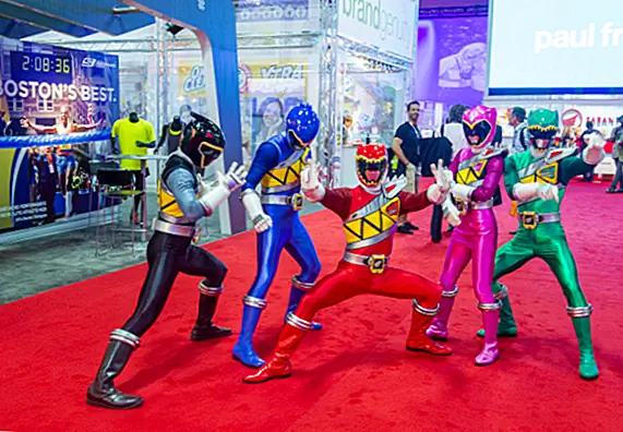 Как они объединились вместе Мощные морфинские силовые рейнджеры из кадры совершенно разных японских телешоу