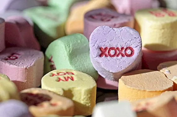 Как «XOXO» пришло в голову «Объятия и поцелуи»