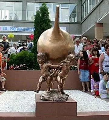 Незнакомка, чем вымысел