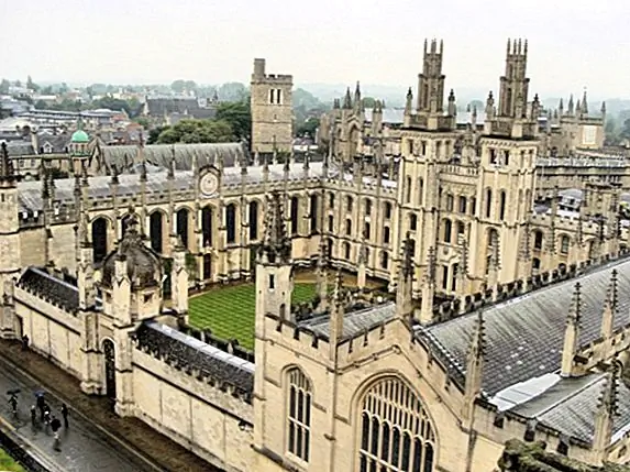 В этот раз аргумент в пользу качества эльской битвы произошел в битве между студентами Оксфорда и горожанами