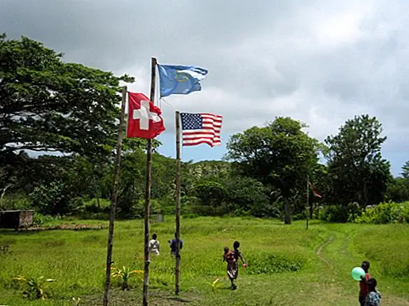 Cargo Cults и Джон Фрум (Америка)