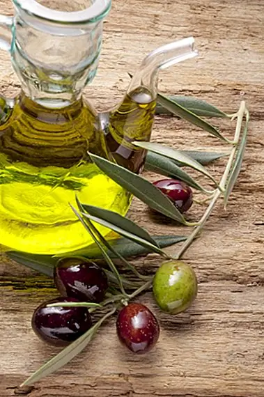 Разница между зелеными и черными оливками