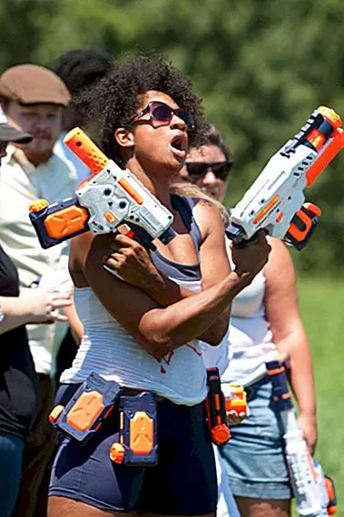 Эволюция пистолета-шприца