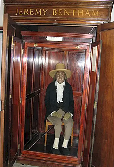 Интересное путешествие тела фанатичного философа Джереми Бентама