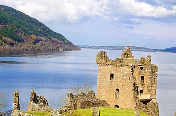 Происхождение монстра Лох-Несс