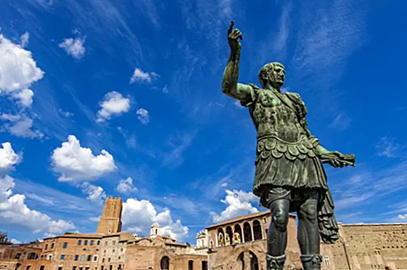 Истинная история мартовских мартов