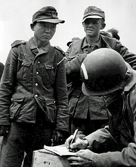 Невольный воин трех армий