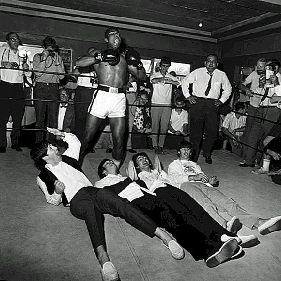 Когда Битлз встретился с Мухаммадом Али