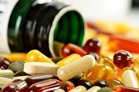 Почему витаминами обозначены A, B (и все суб-B), C и т. Д.?