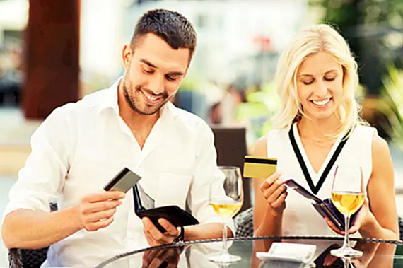 Почему он называется «Going Dutch», когда вы платите за себя?